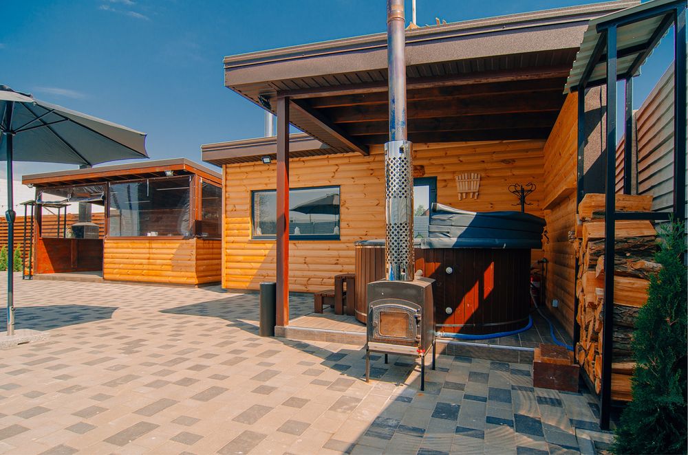 Аренда .Дом с бассейном (ПОДОГРЕВ ЕСТЬ)баня ,чан ,беседка .