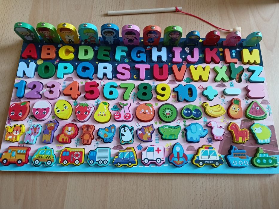 Drewniane puzzle tablica manipulacyjna