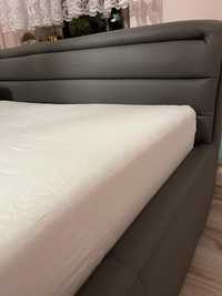 Łóżko tapicerowane ze stelażem i materacem 160x200 szare sypialniane
