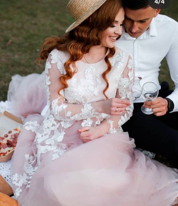 Сукня на весілля, випускний, день народження