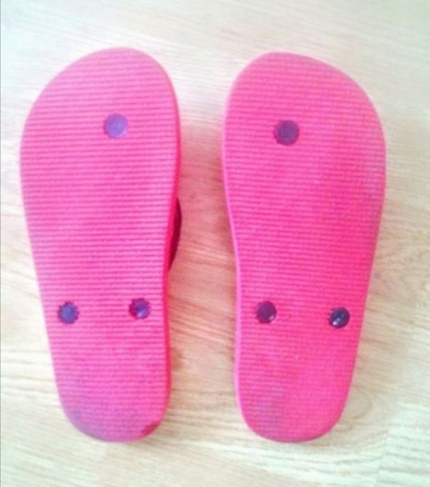 Klapki japonki czerwone Hello Kitty Sanrio License r. 35 dziewczęce