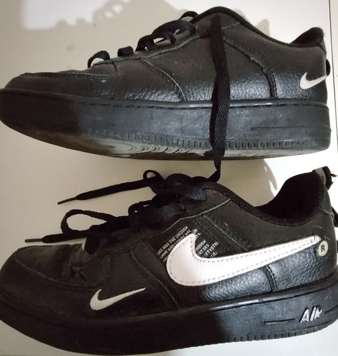 Кросівки Nike Air TM 37