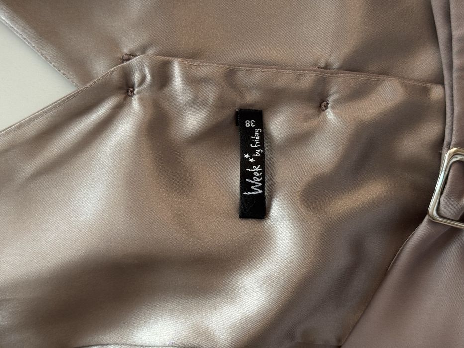 жіночий топ week