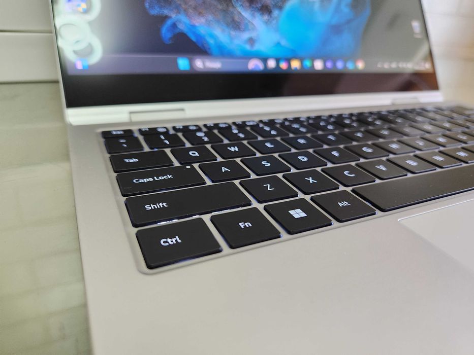 Samsung Galaxy Book2 Pro 360 (13.3',16GB DDR5, i7 12Gen,512 GB SSD)