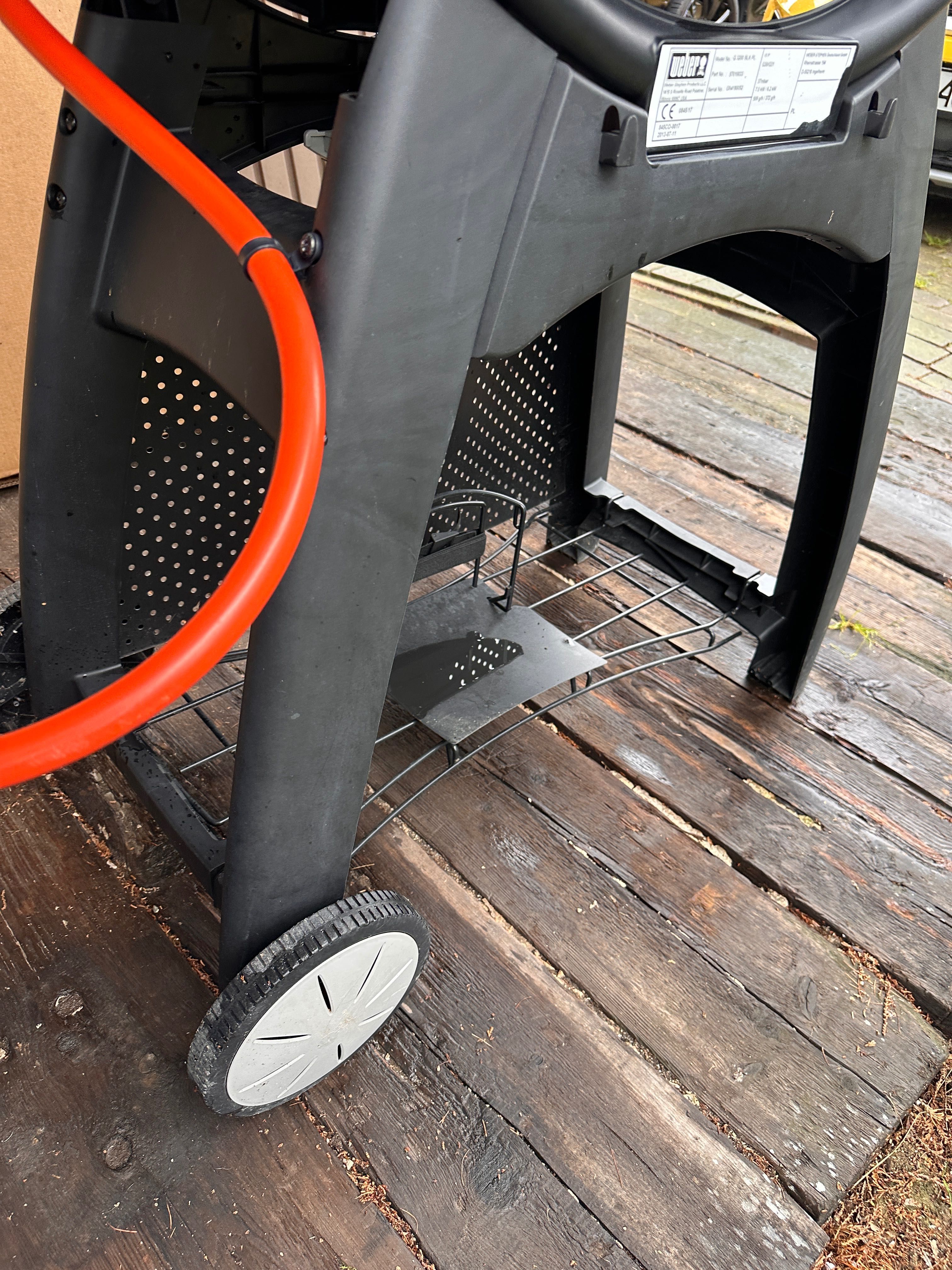 Gril Gazowy WEBER Q 3200