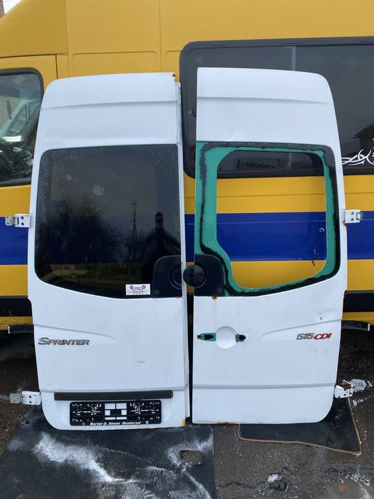 Задня дверка Мерседес Спрінтер 515 CDI