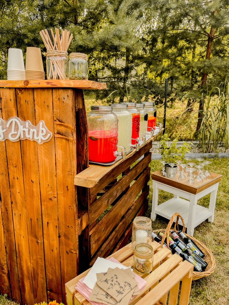 Let’s drink bar - wynajem samoobsługowego baru w rustykalnym stylu