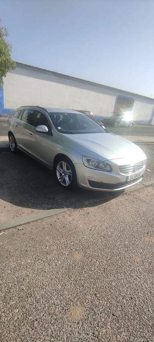 Volvo V60 2.0 D4 Momentum Geartronic