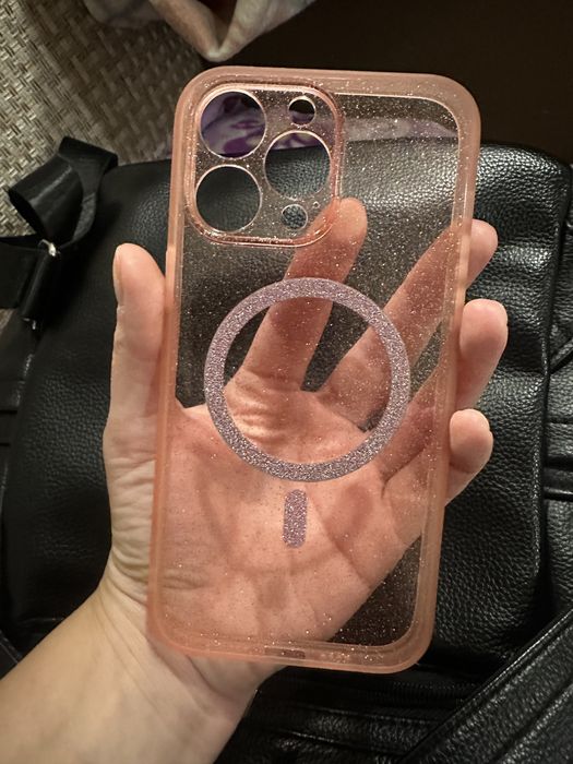 Чехол на 14 pro max.