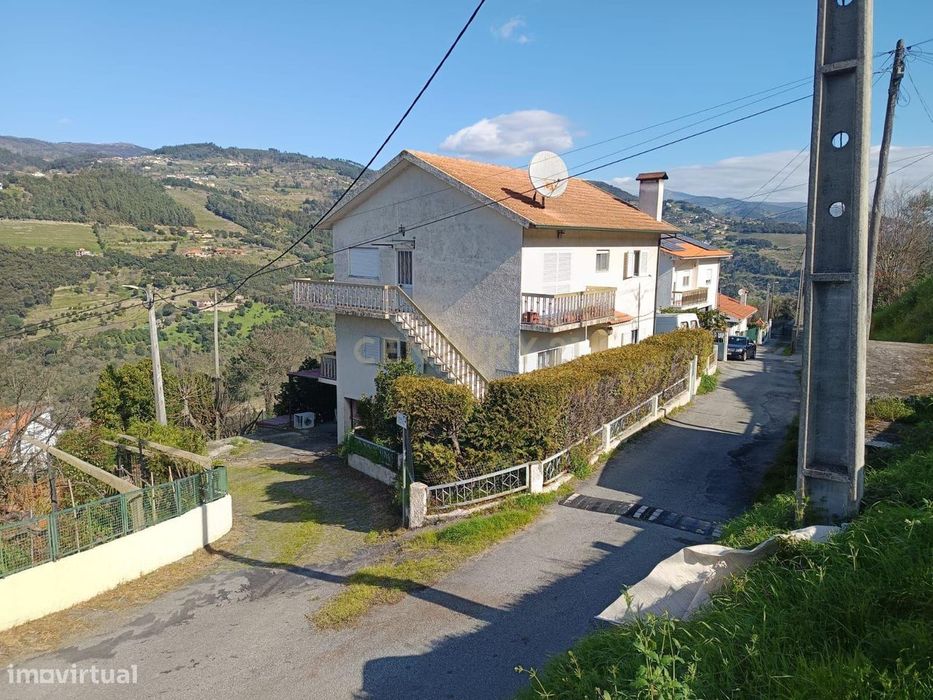 Espetacular Moradia T5 com Vista para o Rio Douro, freguesia de Anread