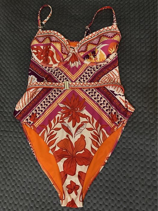 Жіночий суцільний купальник Riverisland, новий