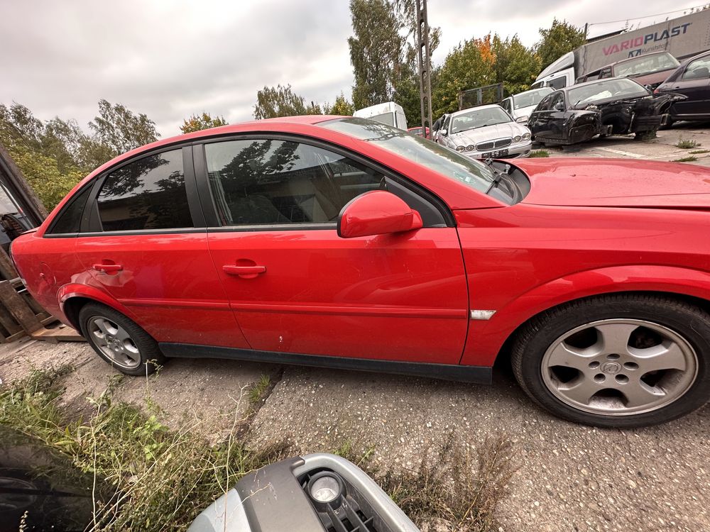 Opel Vectra C Z547 2.2 Direct na części wszystkie części