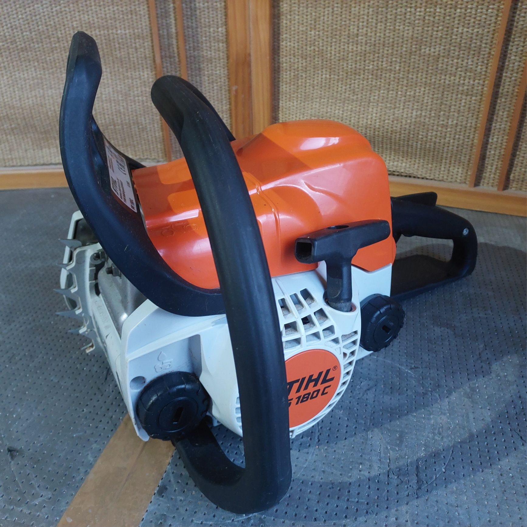 Пропоную бензопила STIHL MS 180/C