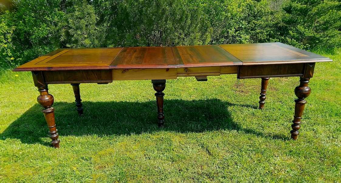 Rozkładany Stół z końca XIX wieku