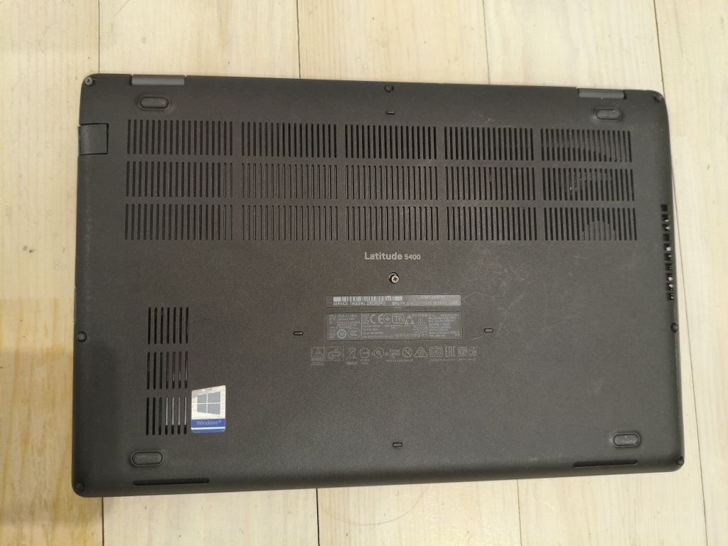 Ноутбук Dell 5400 Intel i5-8265 / M2 SSD/ DDR4 Бита матриця