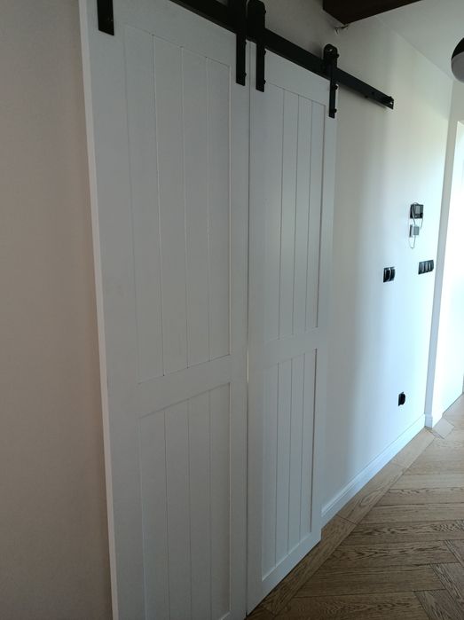 Drzwi przesuwne barn door