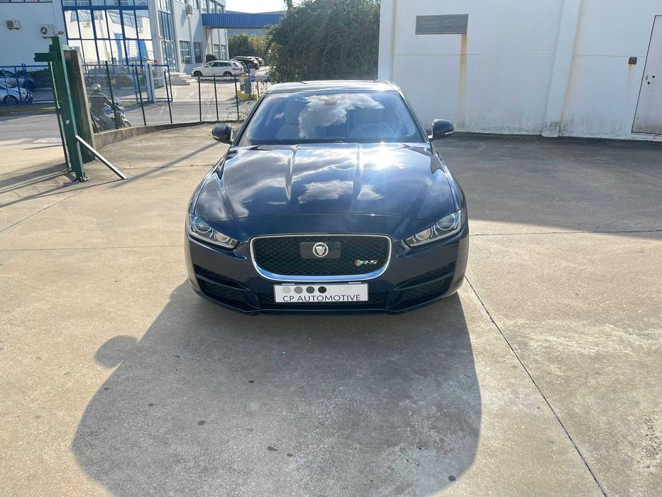 Jaguar XE 2.0d 180cv