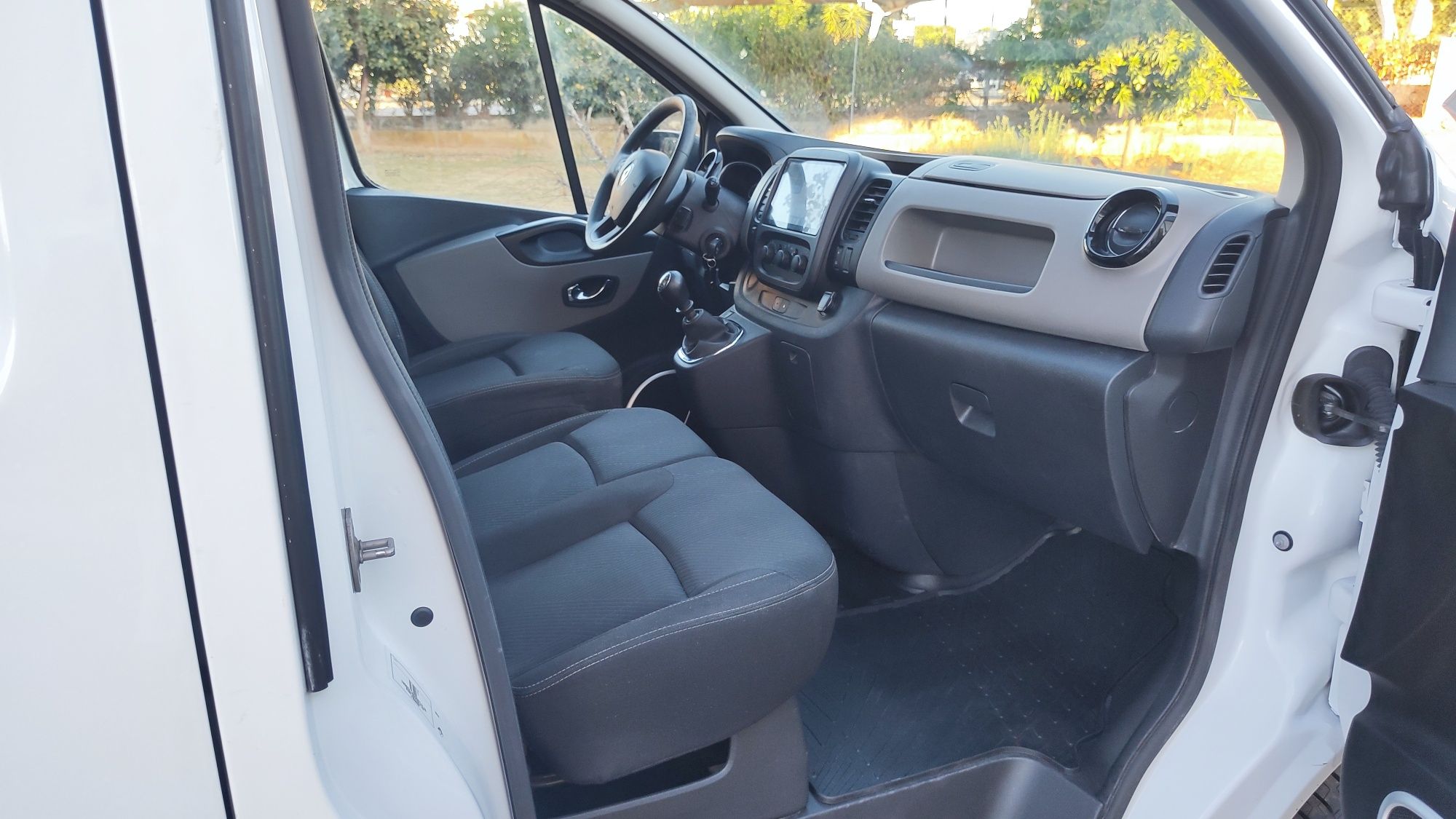 Renault Trafic L1H2