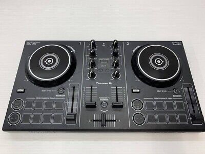 Контролер Pioneer DDJ-200