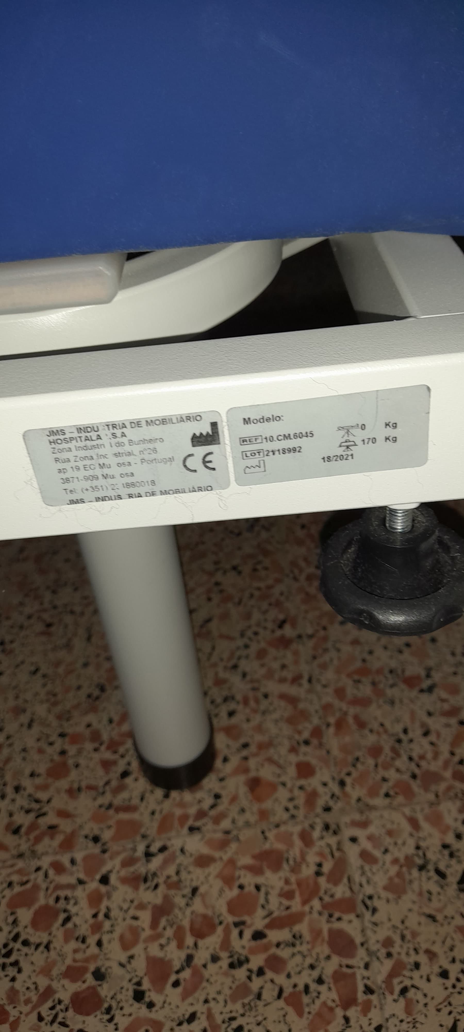 Cama articulada hospitalar