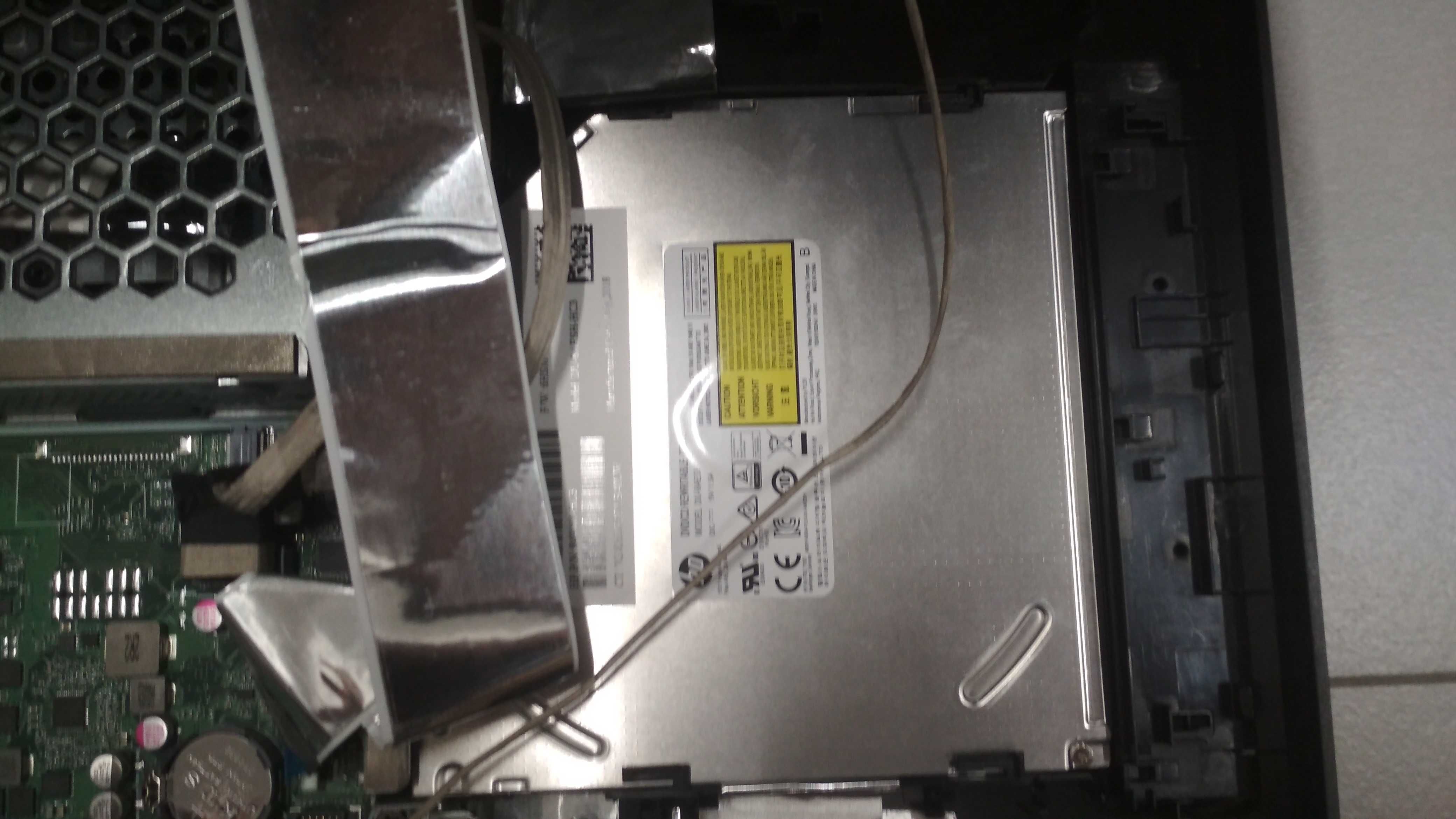 Komputer HP 200AiO G3 (3VA74EA) uszkodzony