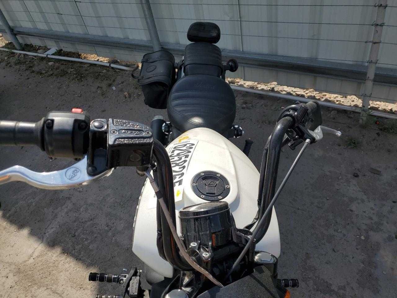 INDIAN Scout Bobber ABS 2019