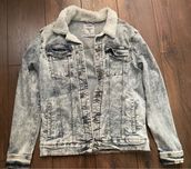 Чоловіча джинсова куртка Pull&Bear бу. Світо-синя. Стан відмінний