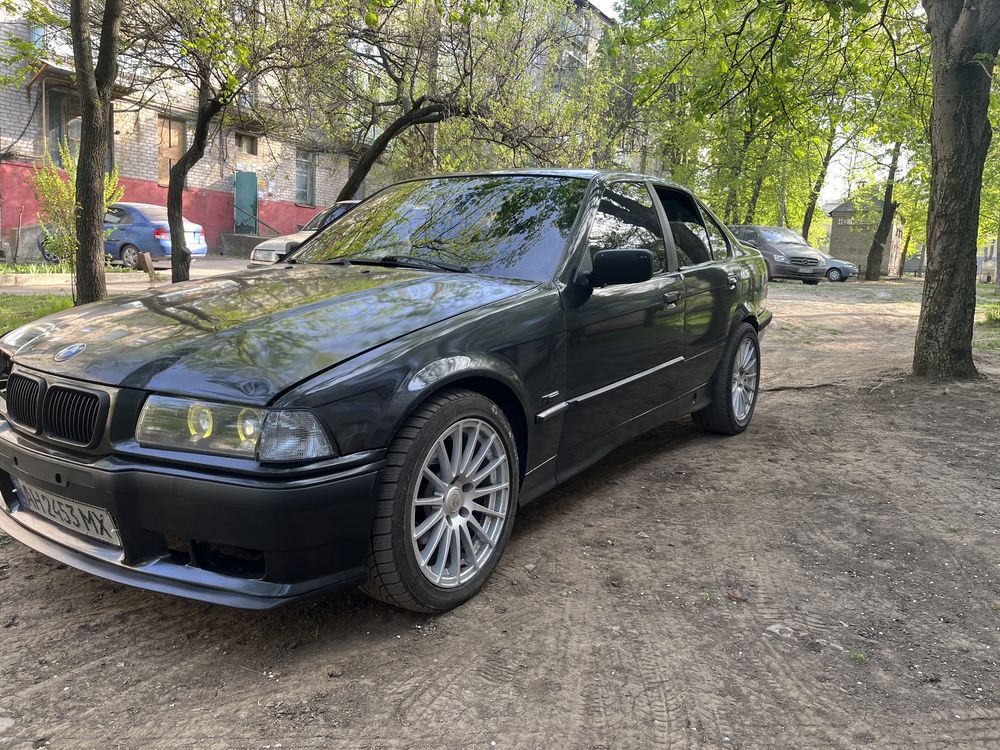 Продам BMW e36 320