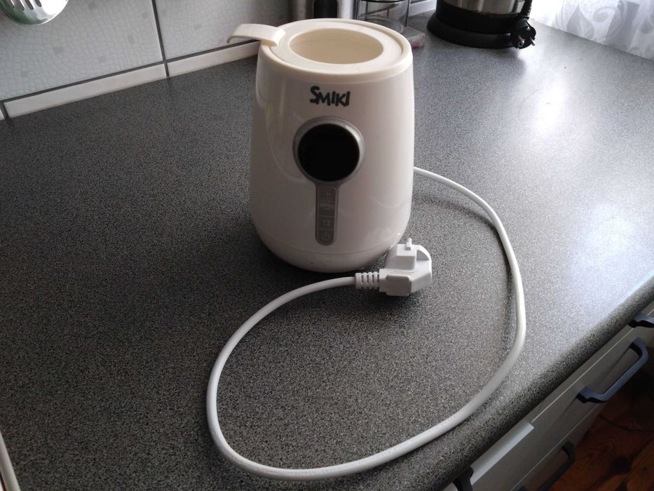 Smiki, Easy Go, elektroniczny podgrzewacz do butelek 3w1