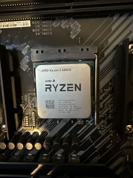 Ryzen 5600X Box + Cooler + TUF B550 + 16GB DDR4 Viper Steel 3200 MHz