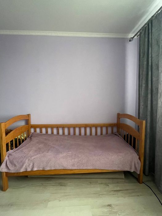 Односпальне ліжко з матрацом