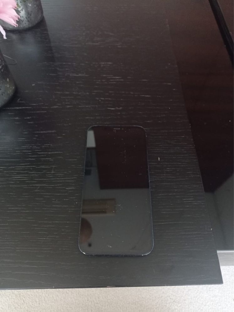 IPhone 12 com caixa e carregador
