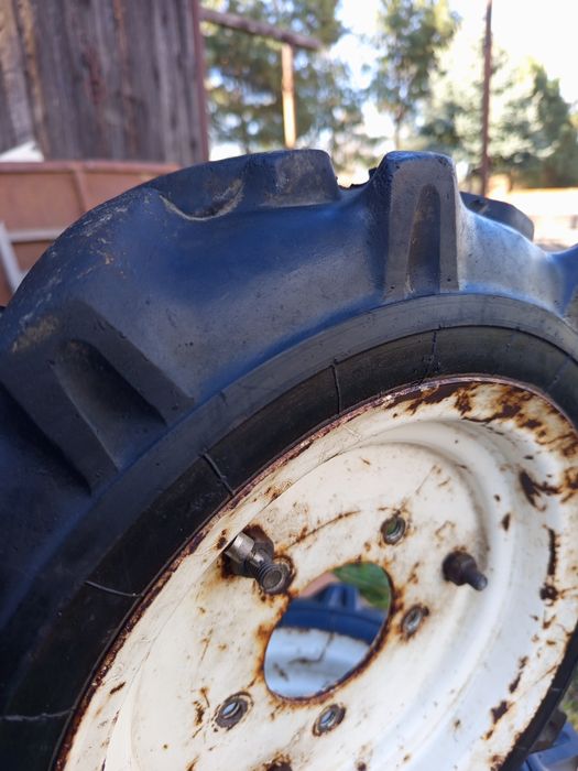 Колеса резинові ялинка 4*10 мотоблок мотокультиватор культиватор фреза