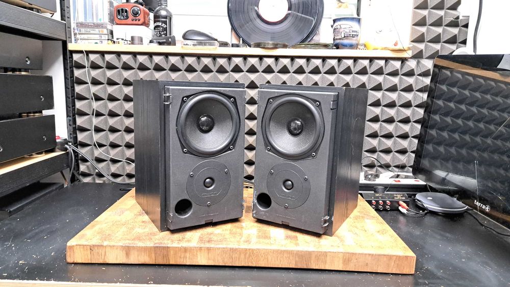 Kolumny monitory Mission 780 CYRUS