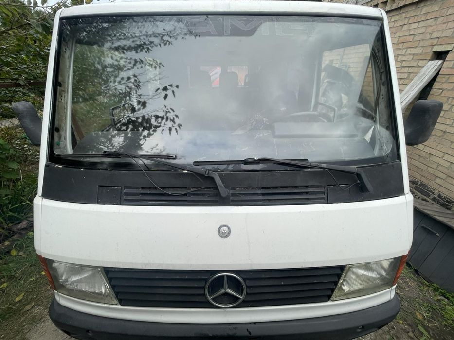 Mercedes  МВ 100  1991