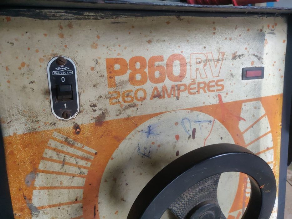 Black&Decker - Máquina soldar Electro 220/380V (bifásica)