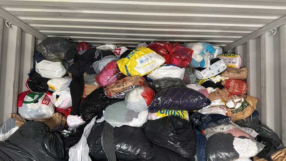 Odzież używana ze Szwecji [Sztokholm] – hurt! Tylko 2,50 zł/kg
