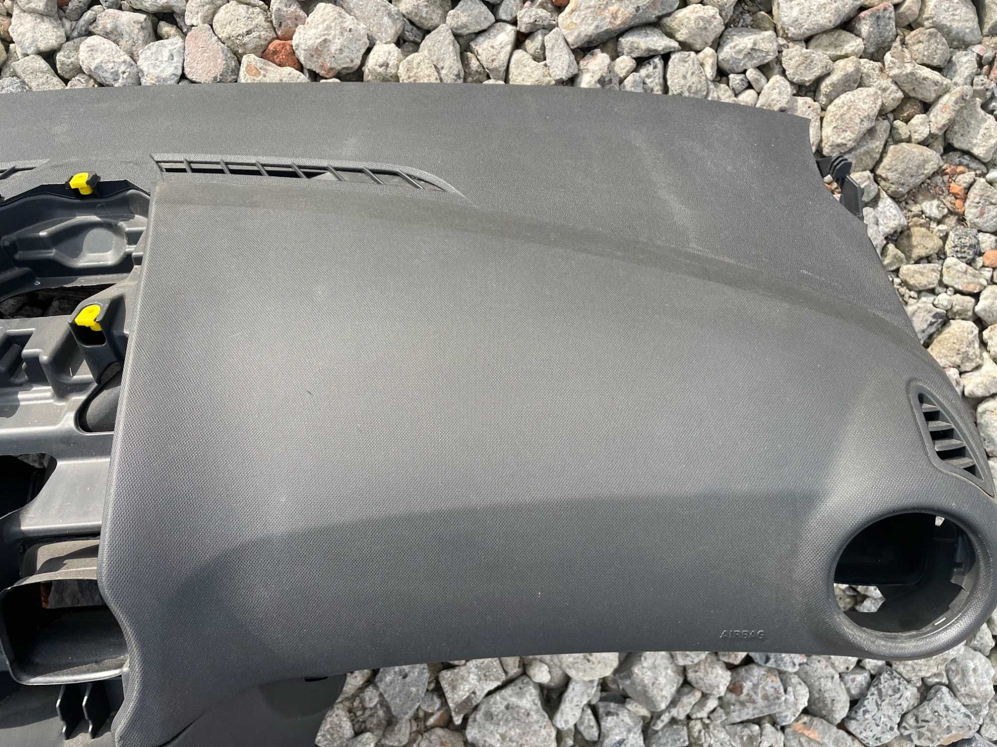 Deska rozdzielcza Opel Corsa D