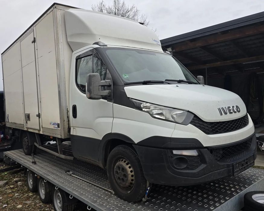 Iveco Daily  Iveco daily 3.0 kontener laweta winda long