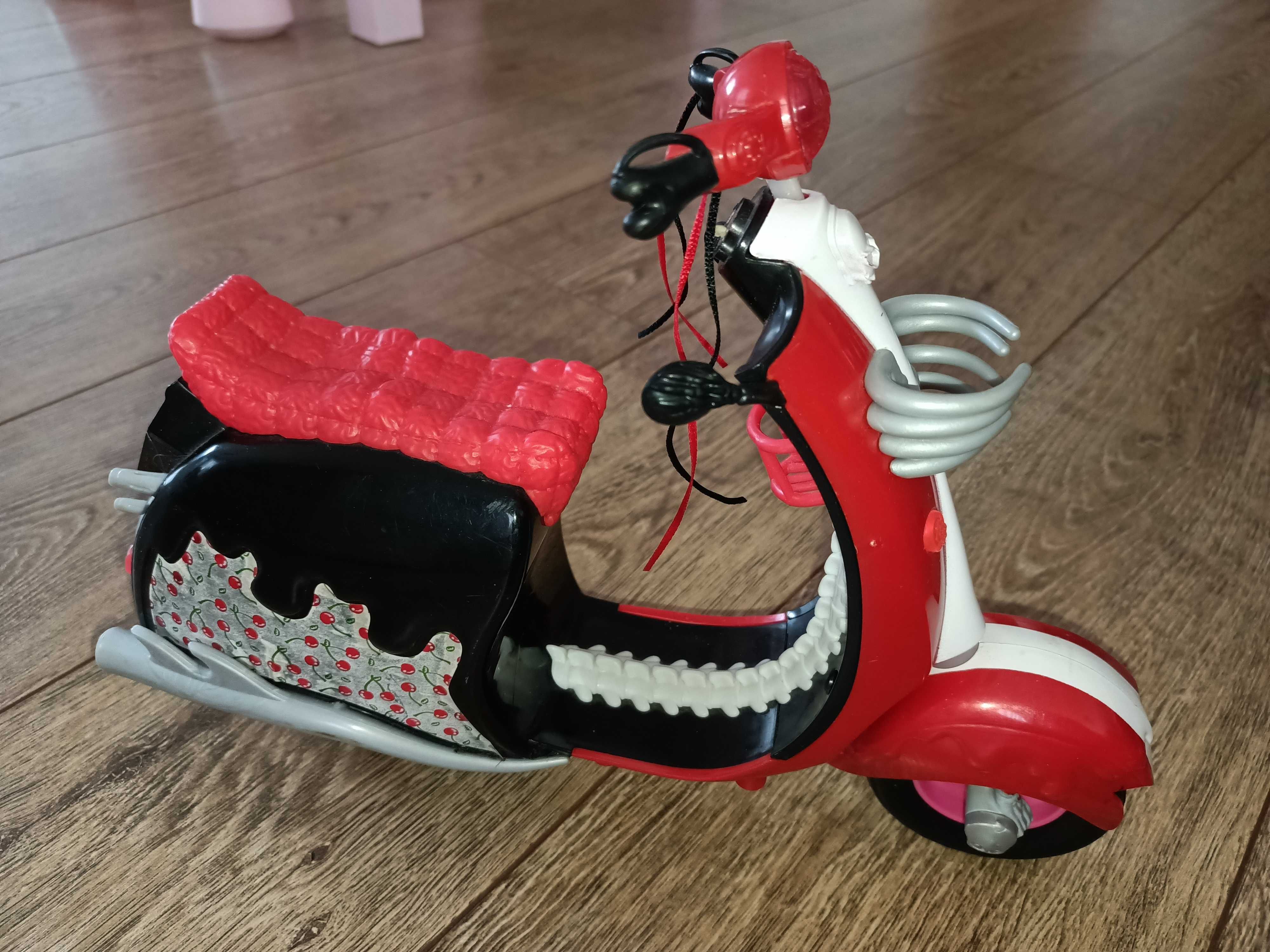 Skuter motor Monster High