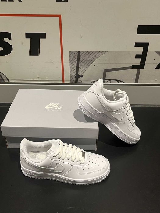Białe Buty Nike Air Force 1 Low '07 White Rozmiar.46