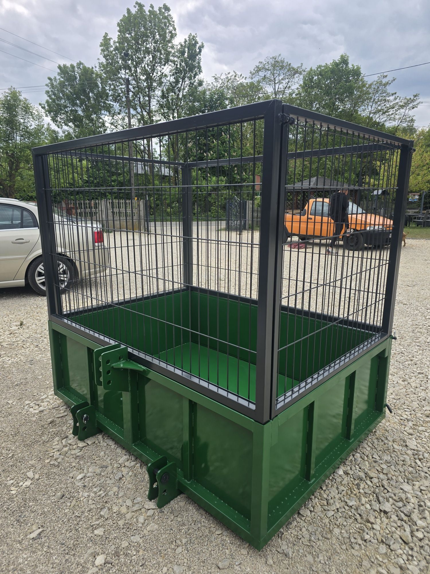 Załadunkowa skrzynia transportowa na tylni tuz do traktora nowa Dowóz
