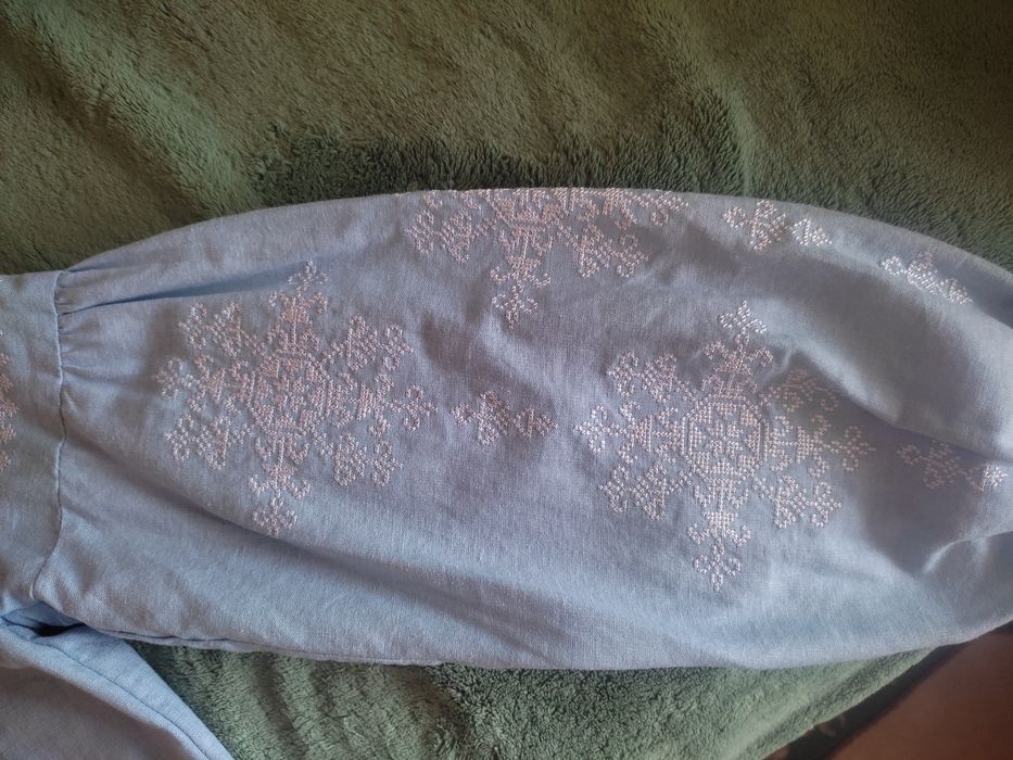 Вишиванка жіноча s-m