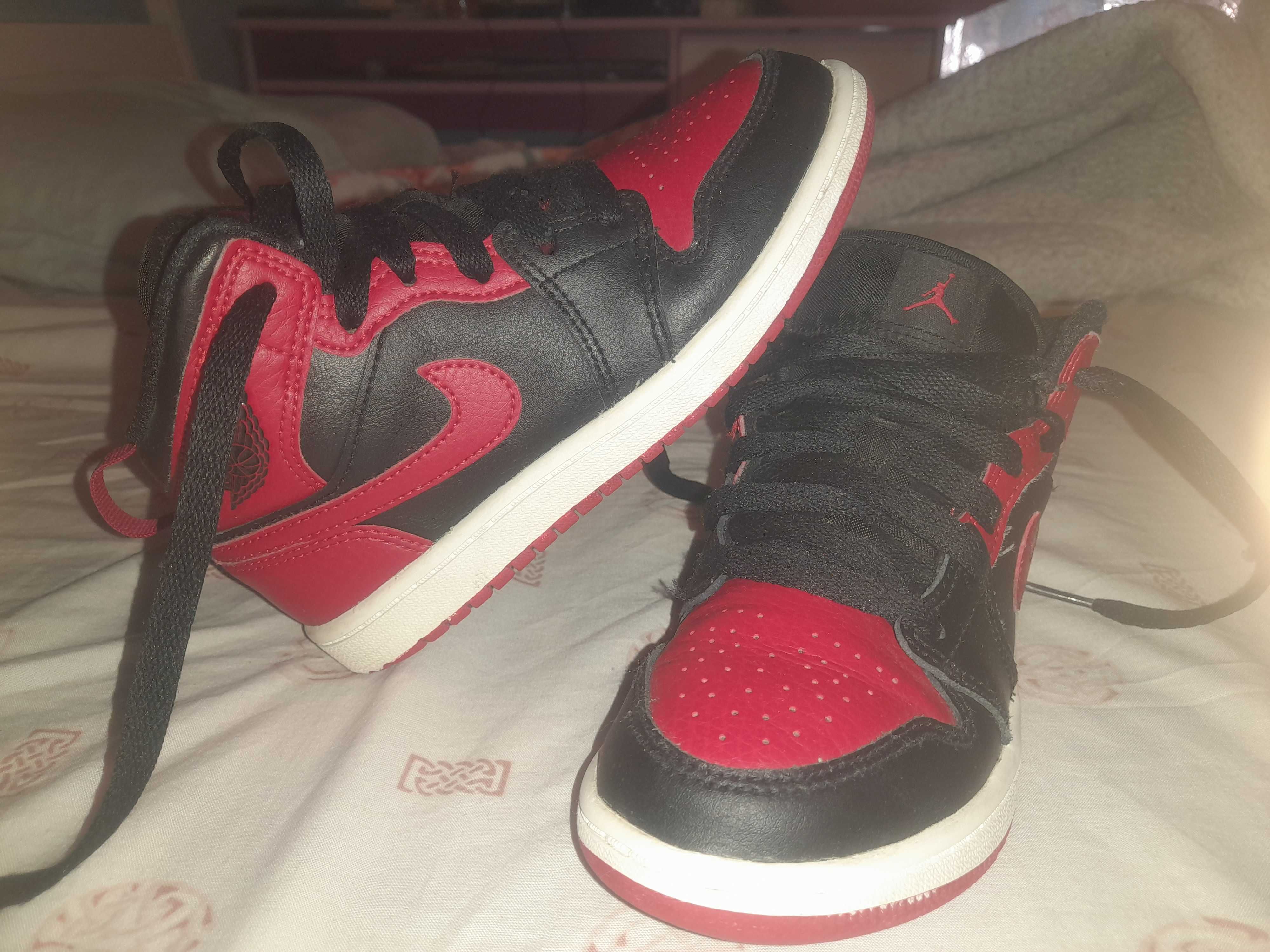 Vendo tenis jordan originais tamanho 31