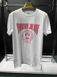 Koszulka T-shirt marki Tommy Hilfiger
Jakość sklepowa
