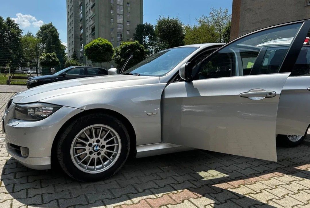 BMW Seria 3 2.0 2010