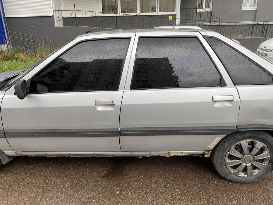 Продам Renault 21