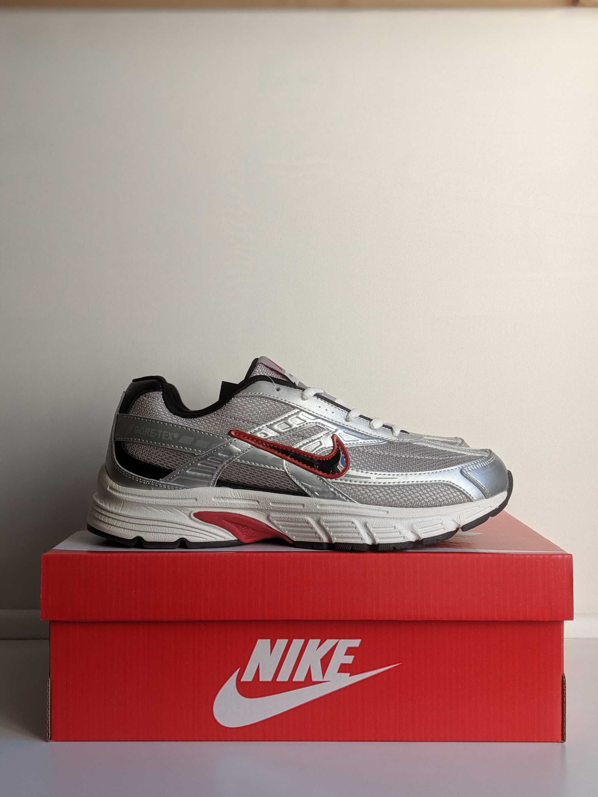 Чоловічі кросівки Nike Initiator Grey Red | Розміри 41 - 45