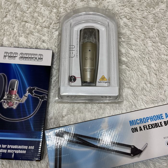Mikrofon Behringen C1U w zestawie ze statywem i filtrem