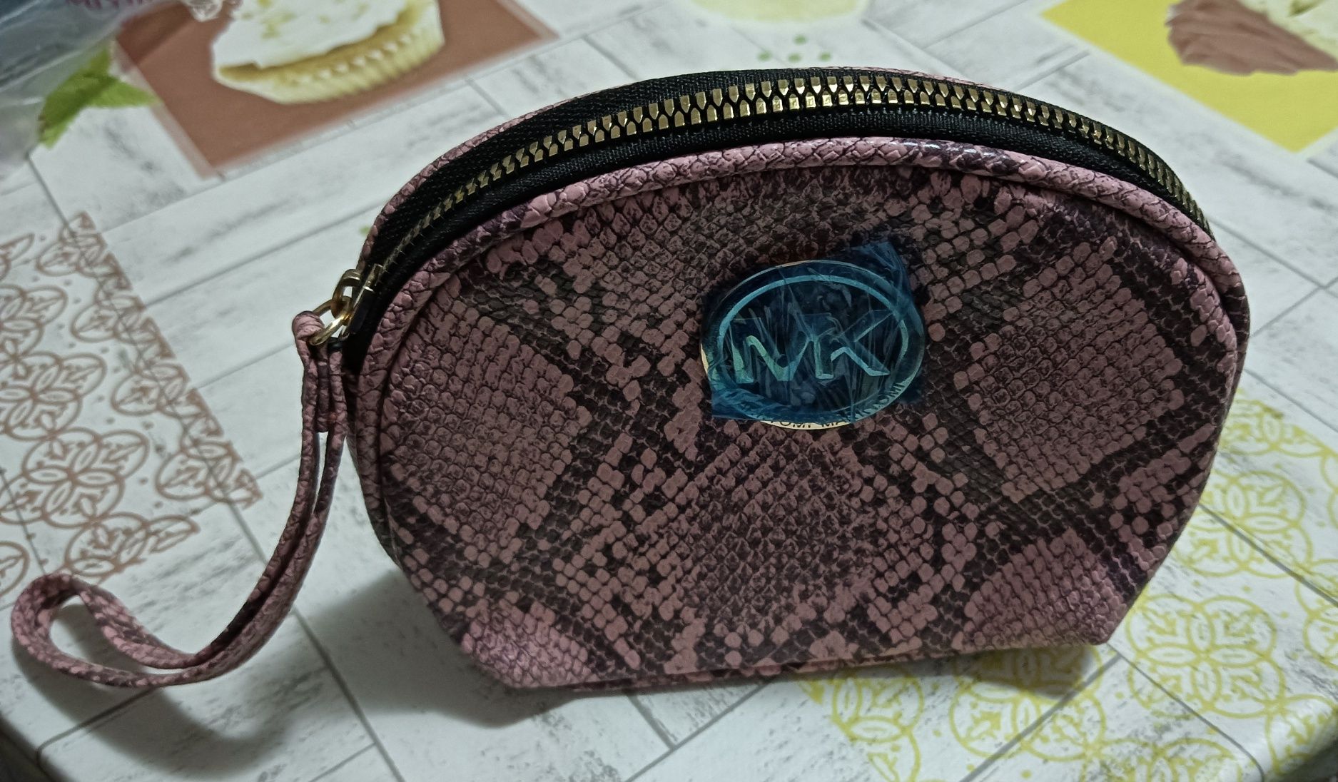 Bolsa (ver descrição e foto de cada)